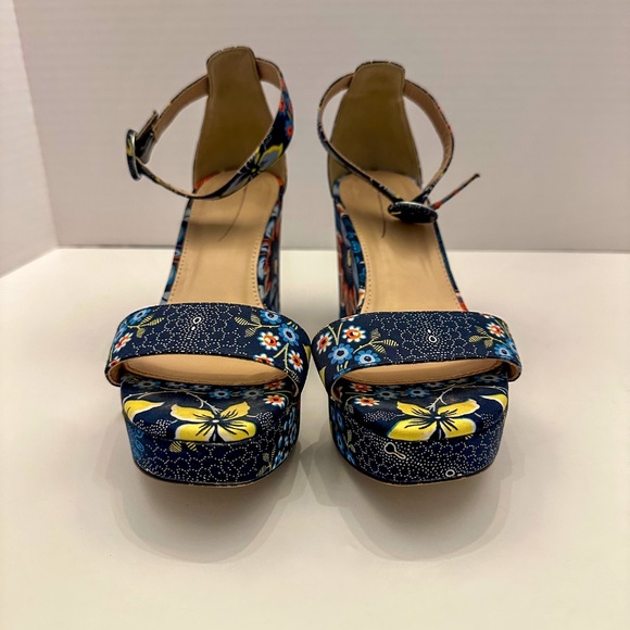 j.Crew fabric wrapped Batik Floral light weight Wedges navy women's shoes - Picture 5 of 10